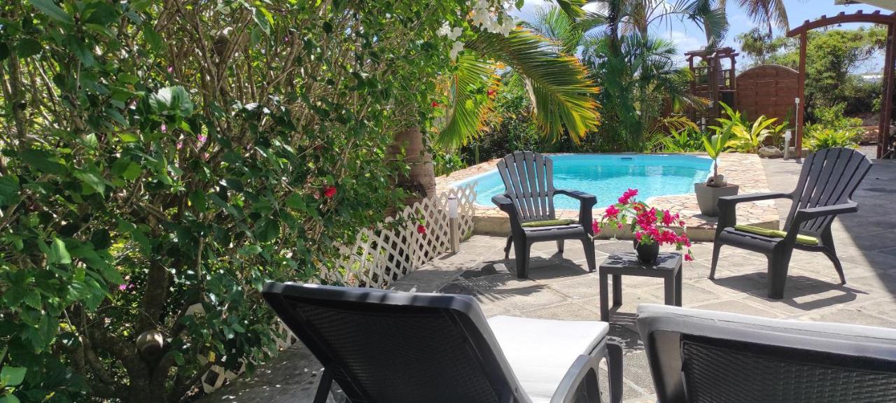 Bungalow Tout Confort Avec Piscine Partagee A 5 Mn De La Mer Saint-Francois  Eksteriør bilde